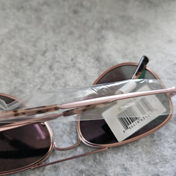 Invicta Unisex Sunglasses, Pink w/Case - Picture 2 of 2